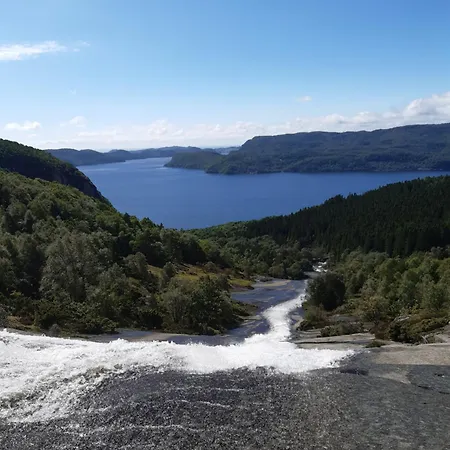 Gemuetliches Helles Am Mit Panoramaseeblick + Huette Und Nahe Lyngdal