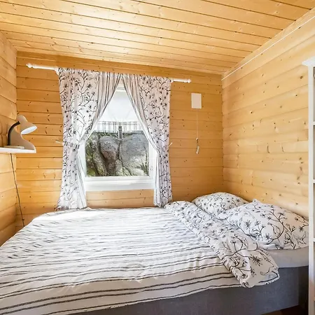 Holiday home Gemuetliches Helles Am Mit Panoramaseeblick + Huette Und Nahe Lyngdal