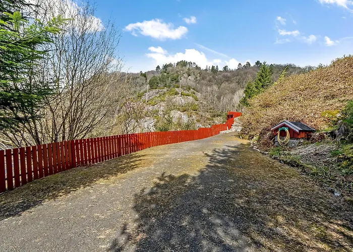 Ferienhaus Gemütliches Helles Am Mit Panoramaseeblick + Hütte Und Nahe